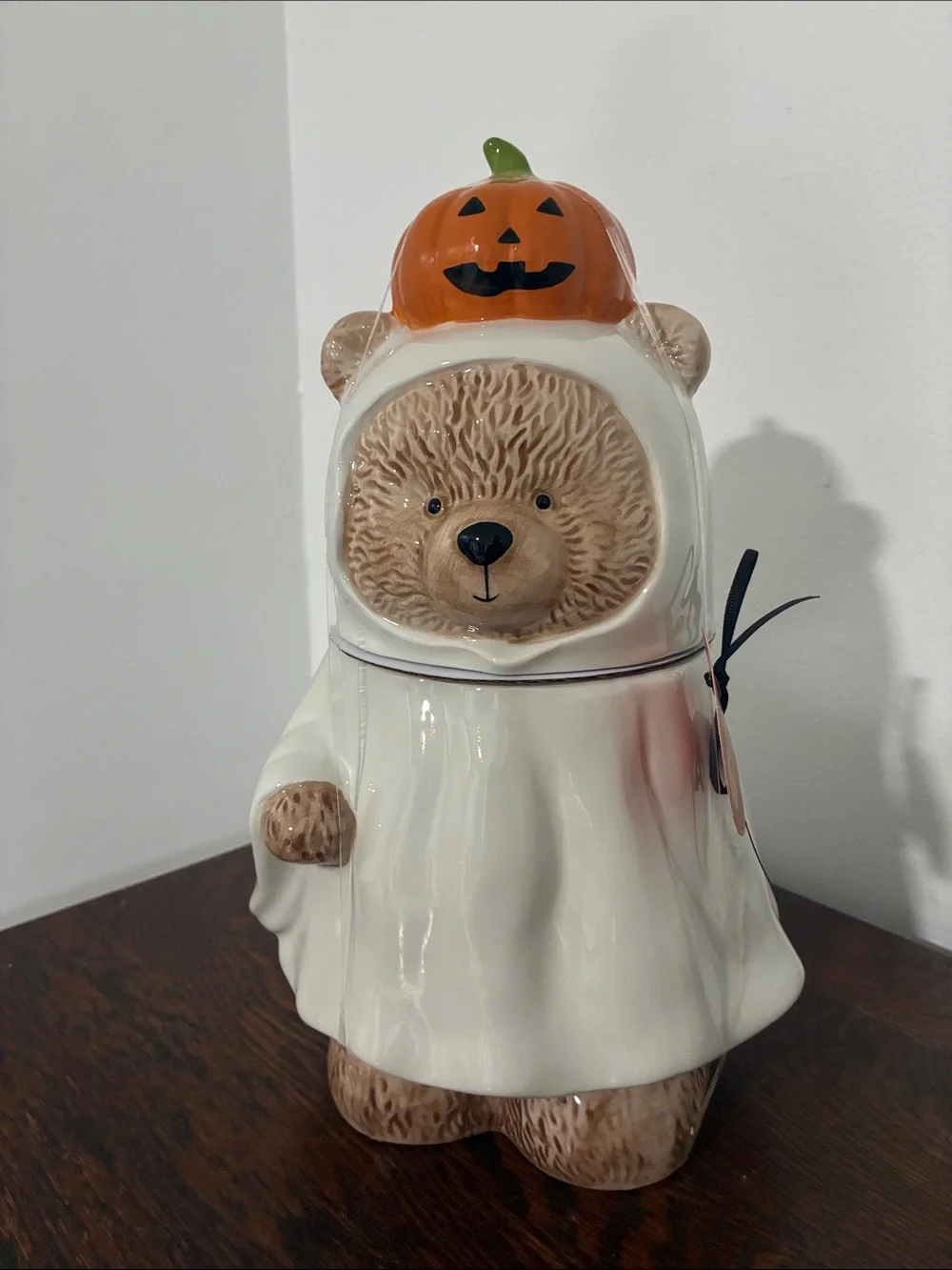 NWT- Halloween Ghost Bear Ceramic Cookie Jar- w/ Jack-o-lantern Pumpkin Handle